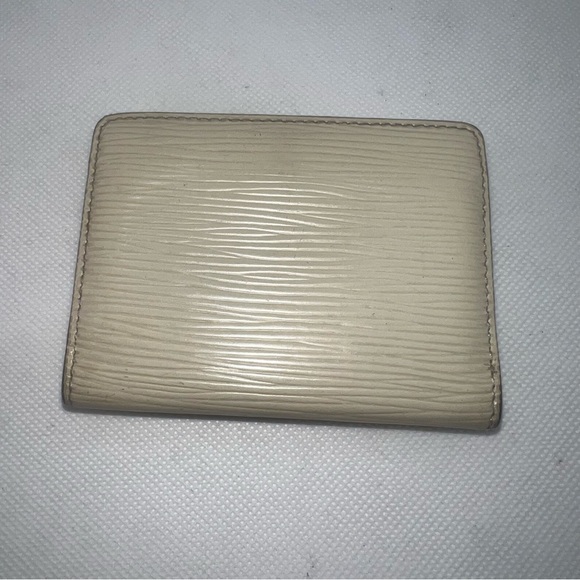 Authentic Louis Vuitton Ludlow Compact Coin & Card Wallet - Picture 3 of 11